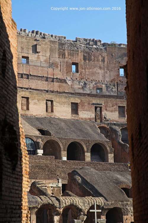 Coliseum, Colosseum 